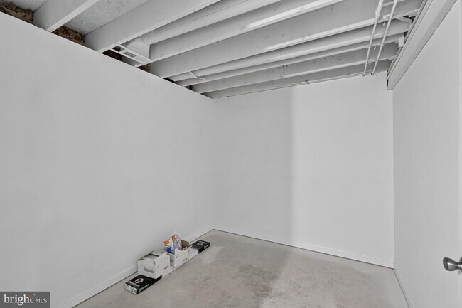 Building Photo - 17401 Kagera Dr