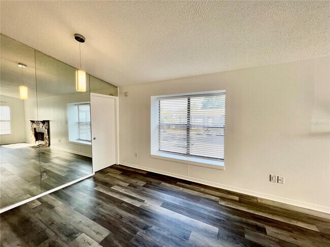 Building Photo - 4025 Angel Oak Ct