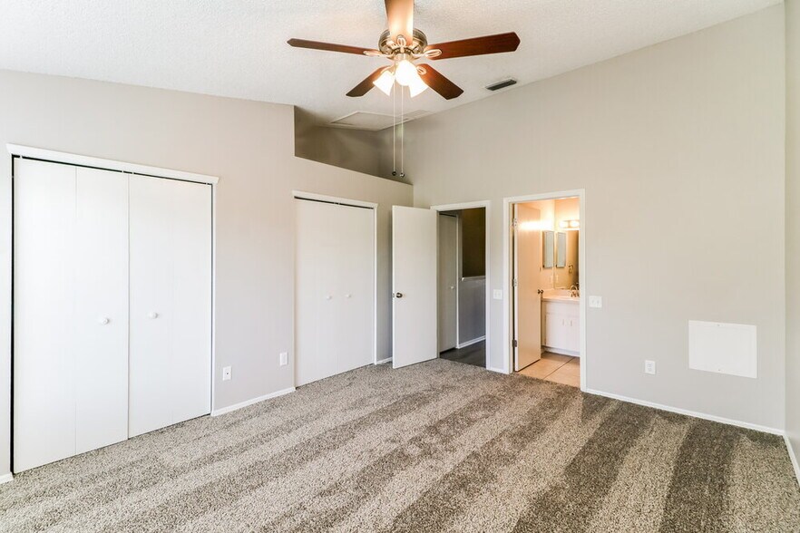 Building Photo - 6333 Bayside Key Dr