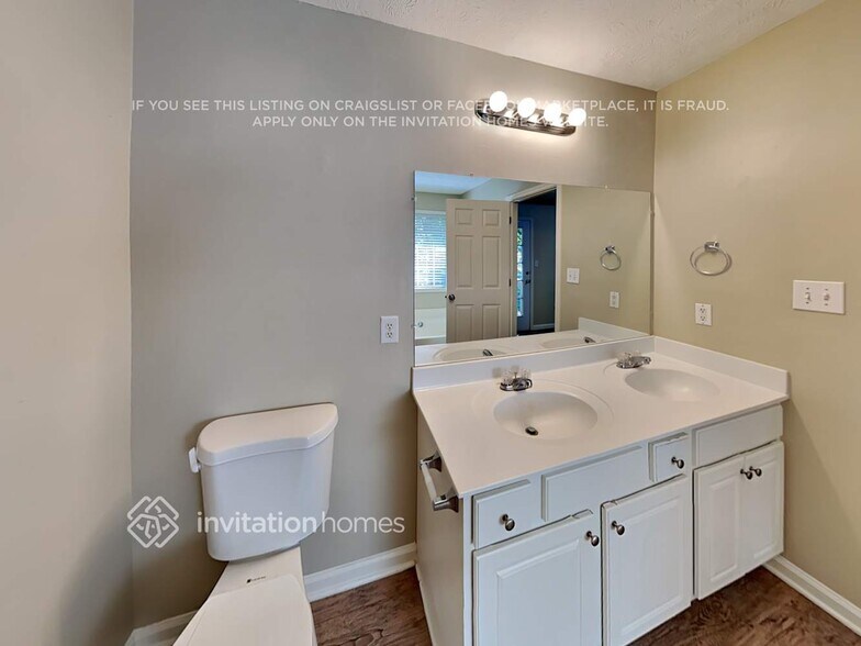 Building Photo - 5435 Keithwood Dr