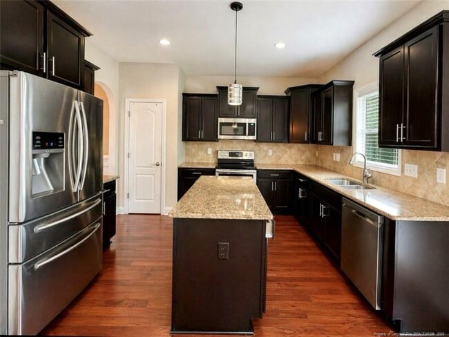Building Photo - 144 Tun Tavern Dr