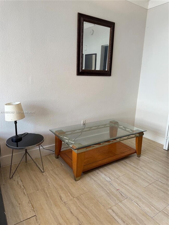 Building Photo - 1330 Pennsylvania Ave