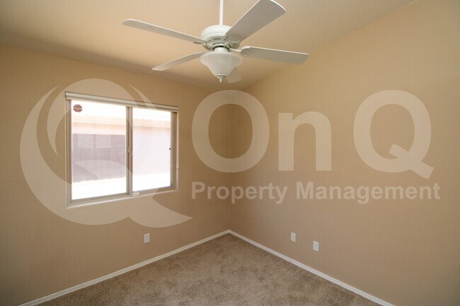 Building Photo - 579 W Tara Danette Dr