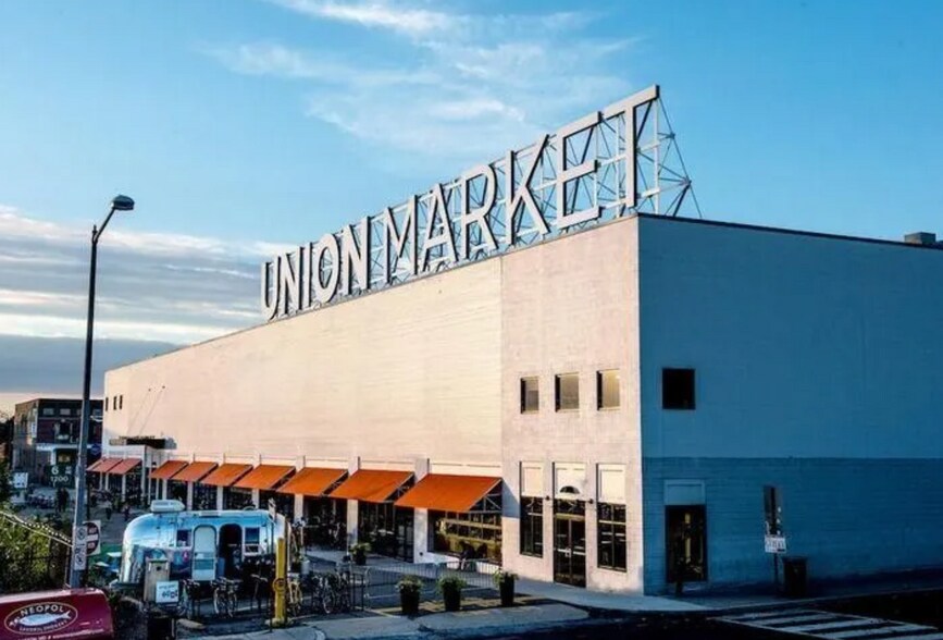 Building Photo - 631 Florida Ave NE