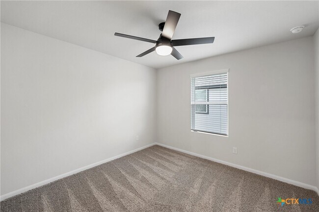 Building Photo - 209 Villars Dr