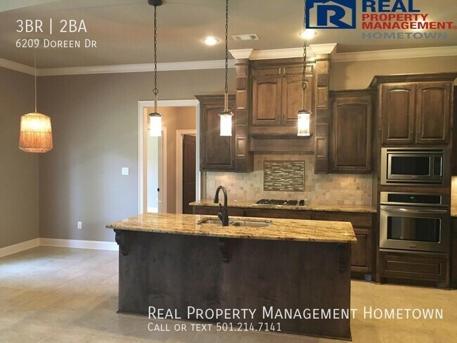 Building Photo - Magnificent 3/2 Home Tucked Away in a Beau...