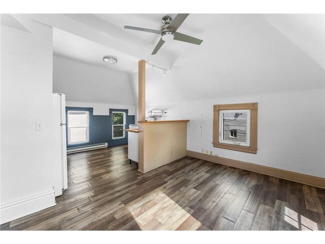 Building Photo - 2559 Aldrich Ave S