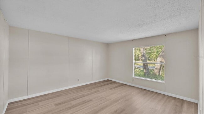 Building Photo - 8638 Gibson Oaks Dr