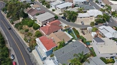 Building Photo - 210 Avenida Calafia