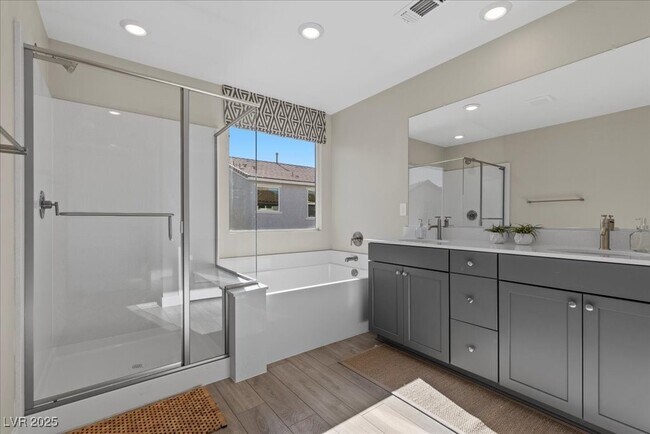 Building Photo - 4181 Nopal Serrano Ave