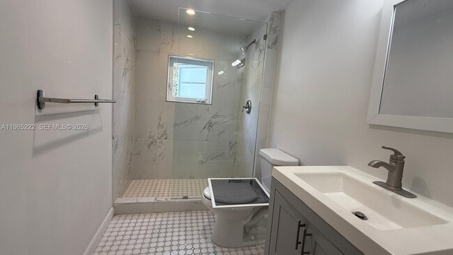 Building Photo - 4765 N Miami Ave