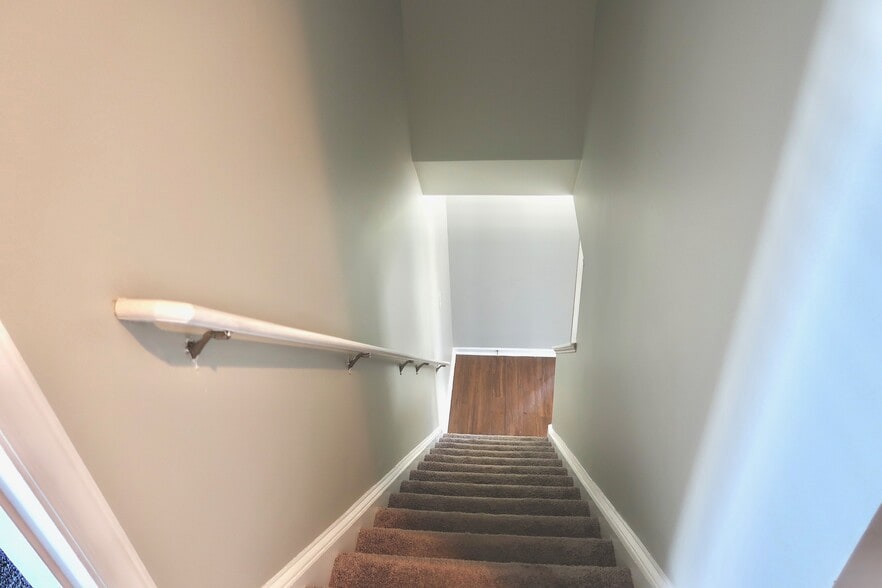 Building Photo - 3412 Mogollon Ct