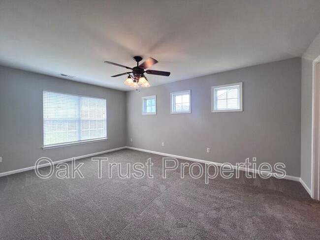 Building Photo - 1406 Grackle Ct