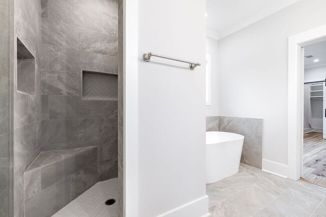 Building Photo - 116 Kaitlyn Cv