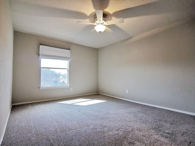 Building Photo - 3527 Hera Dr
