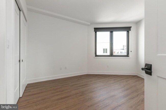 Building Photo - 1519 Ridge Ave