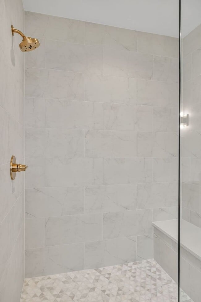 Building Photo - Luxury living in this brand new home - Franklin, TN