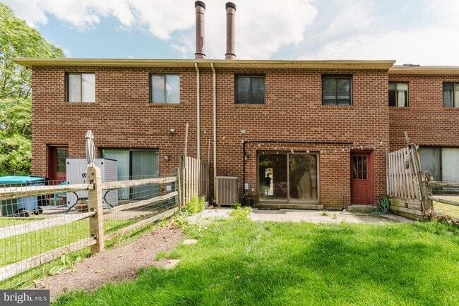 Building Photo - 116 Talgrath Ct