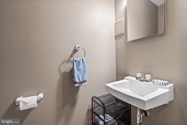 Building Photo - 1535 Candlewick Ct