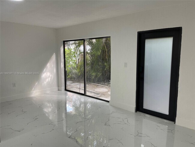 Building Photo - 20426 SW 85th Ave