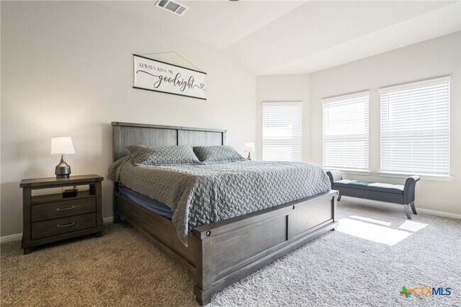 Building Photo - 10310 Mager Ln