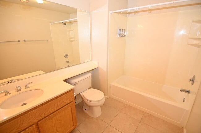 Building Photo - 1390 Saddle Rack St