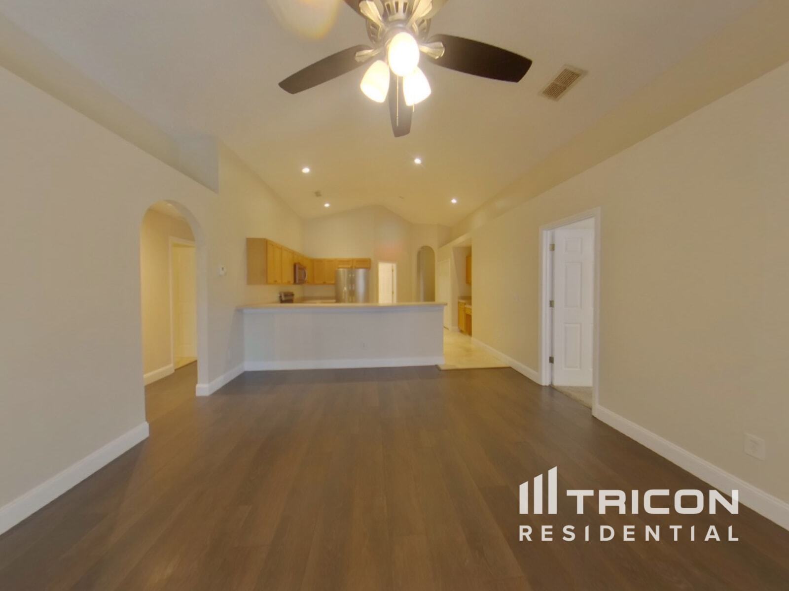 Building Photo - 1074 Worthington Dr