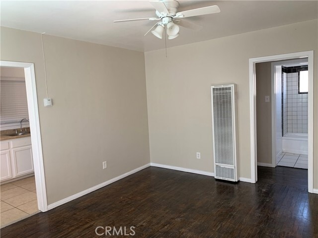Building Photo - 1029 Gladys Ave