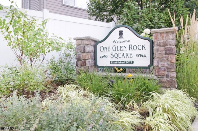 Building Photo - 1 Glen Rock Square