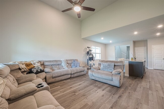 Building Photo - 1317 Mount Bassie Trl