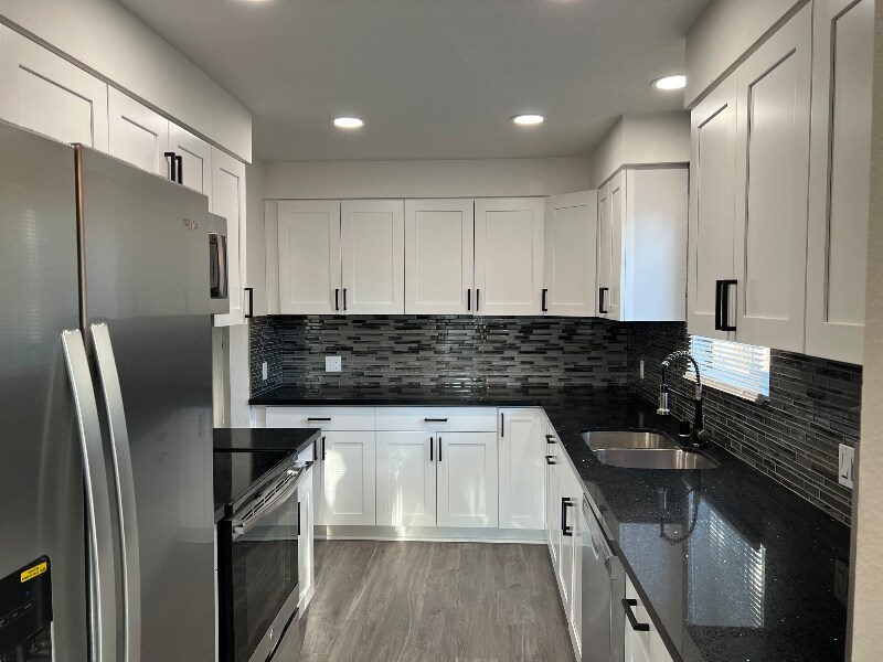 Building Photo - 7774 Highland Park Wy SW