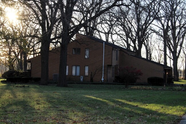 Building Photo - 24530 S Rowell Rd