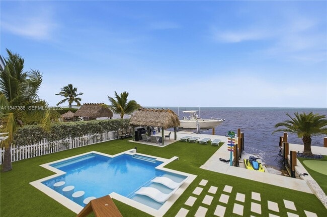 Building Photo - 235 Tavernier Dr