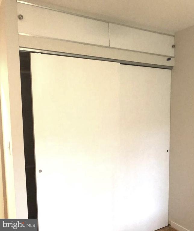 Building Photo - 14 Stonehenge Cir