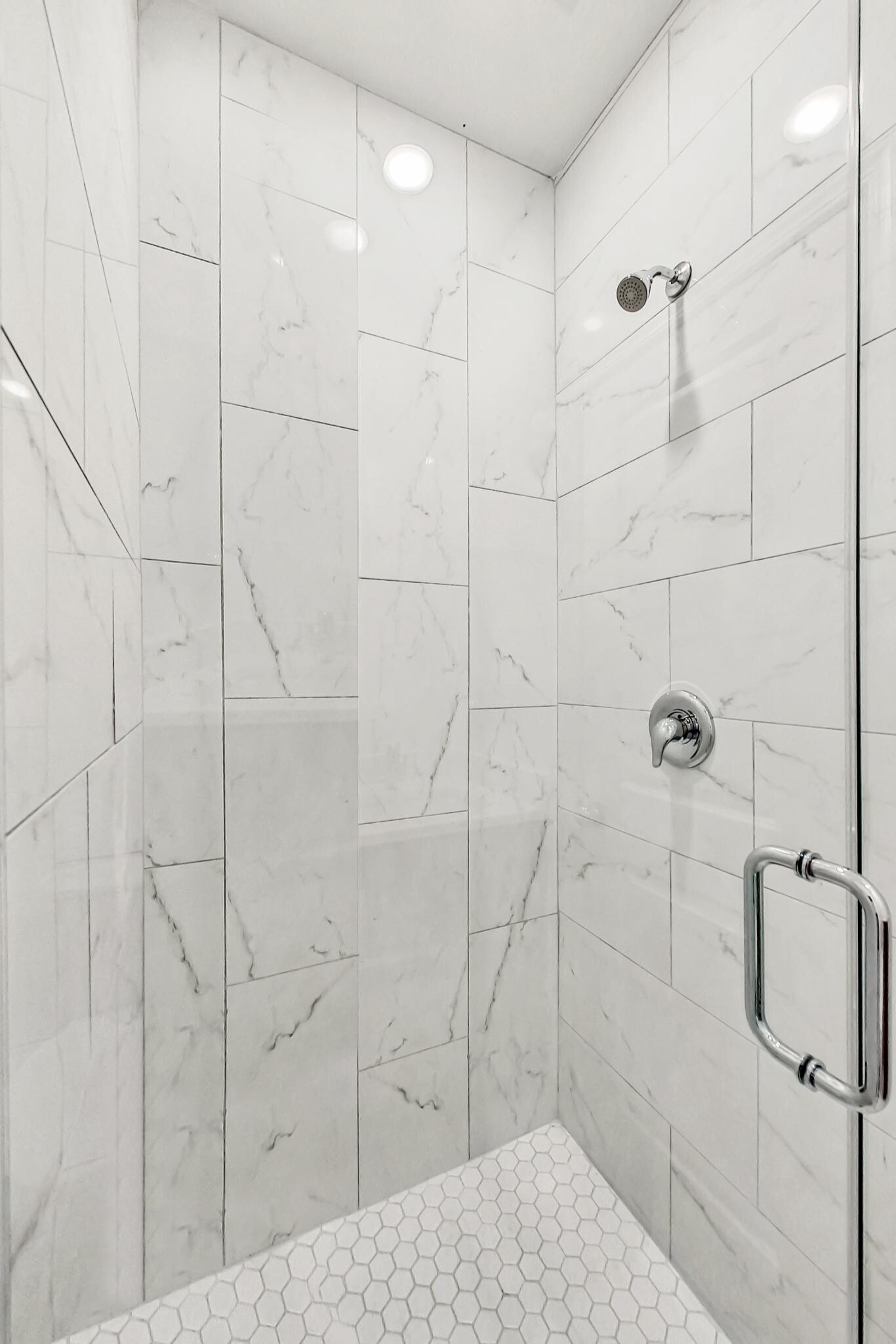 Building Photo - 6135 S Kimbark Ave