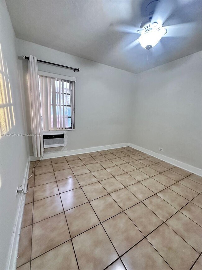 Building Photo - 3903 W Flagler St