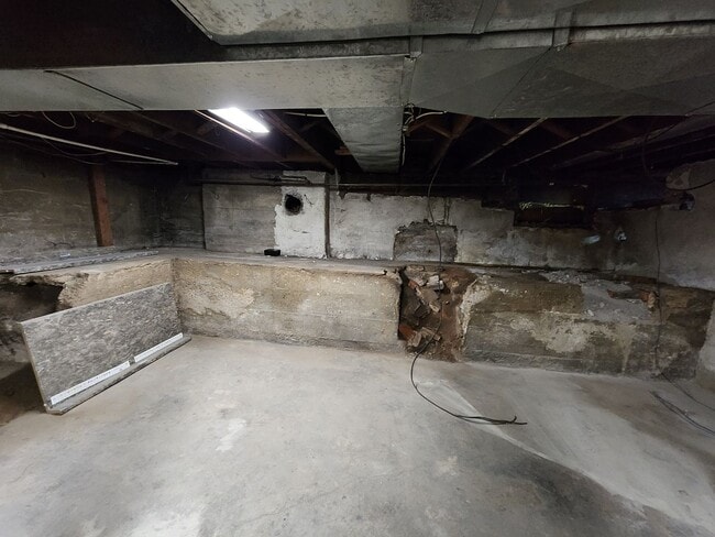 Building Photo - HONEY! Stop Scrolling! - FABULOUS!!!! Downtown SLC 3 bd house!