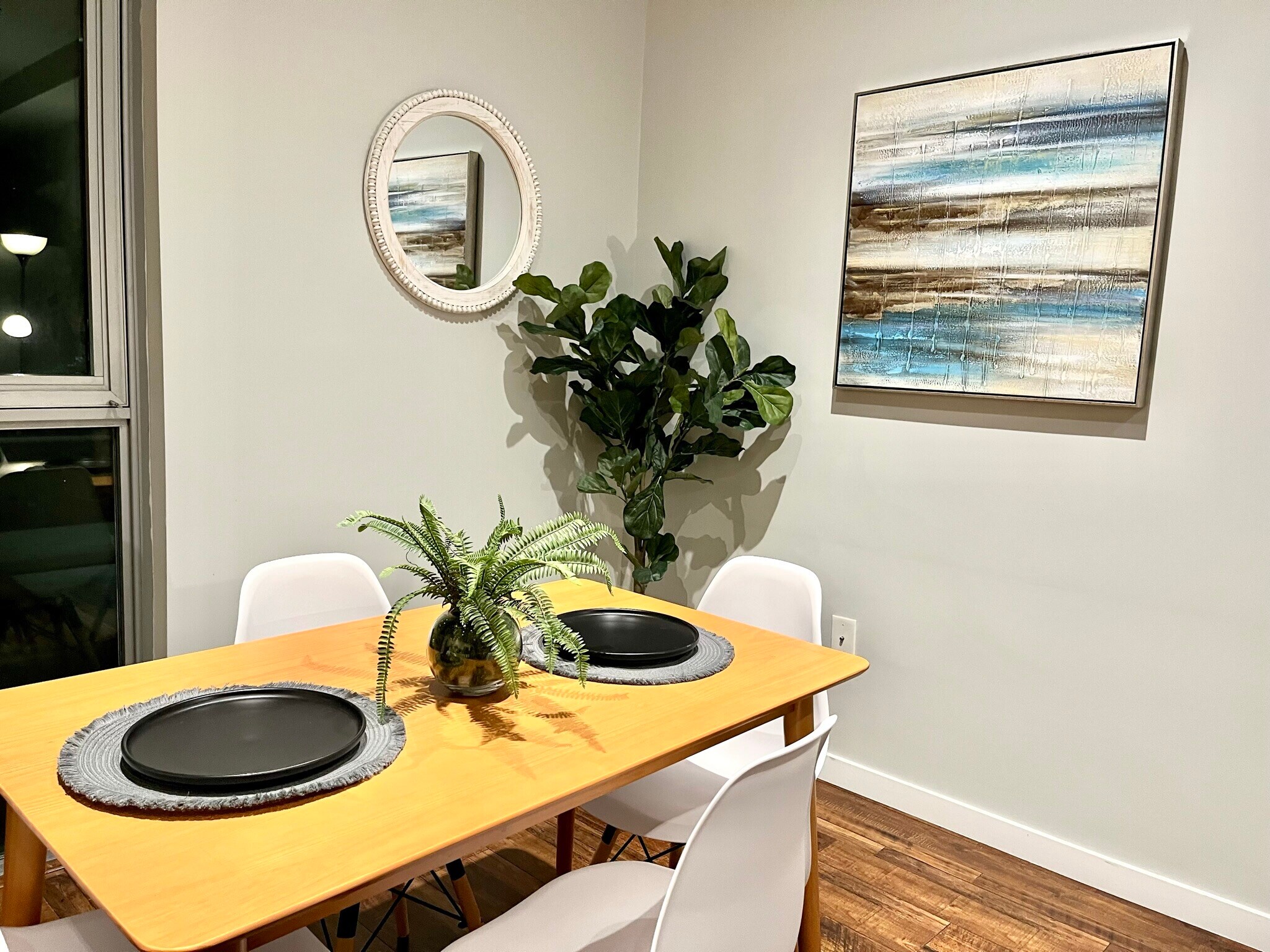 Building Photo - 889 Date St