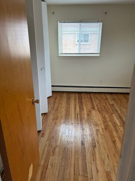 Building Photo - 29206 Longview Ave