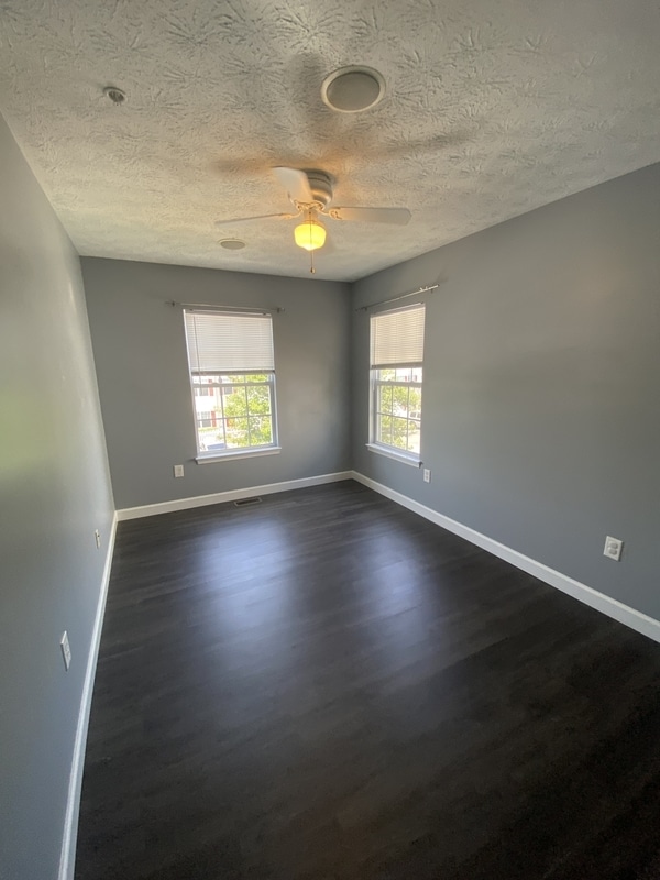 Building Photo - 8025 Brookstone Ct