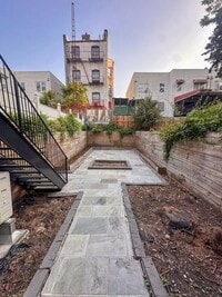 Building Photo - 526 E 148th St