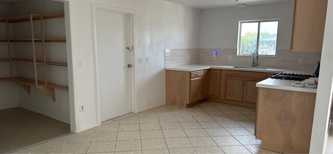 Building Photo - 1023 Alila Ave