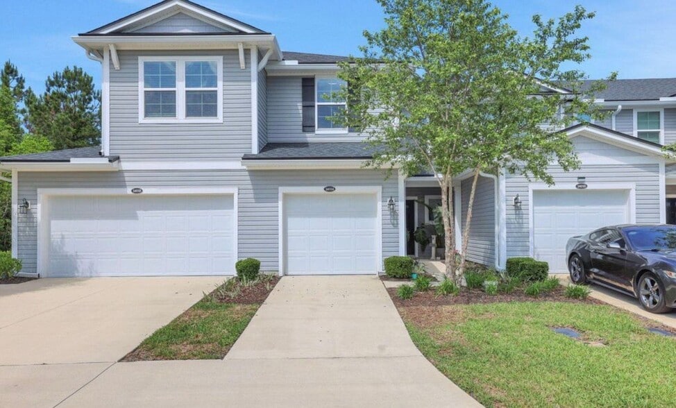 Building Photo - 14014 Sterely Ct S