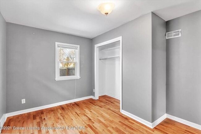 Building Photo - 1420 Snyder Rd