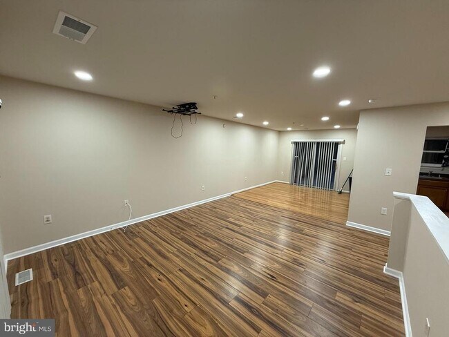 Building Photo - 8514 Dangerfield Rd