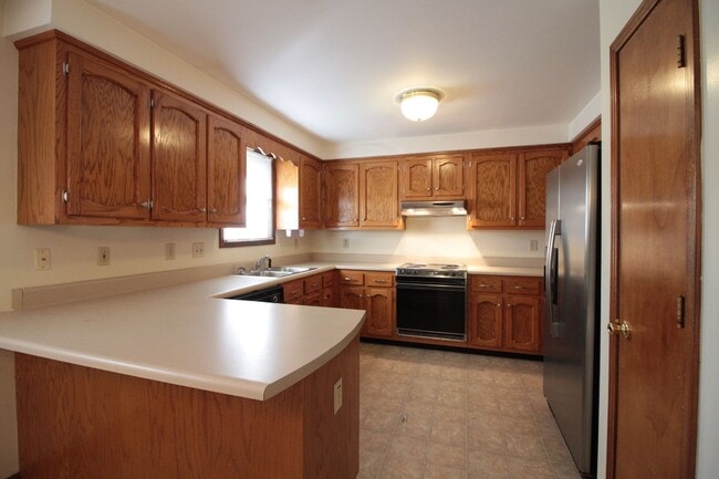 Building Photo - 205 Farmer Rd