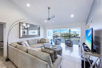 Building Photo - 10684 Gulf Shore Dr