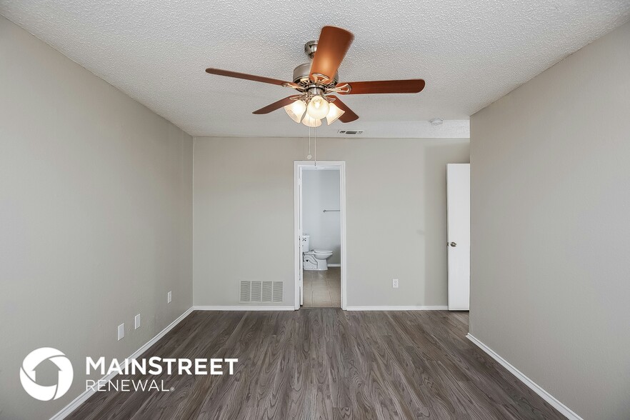 Building Photo - 1113 Glen Creek Dr