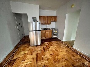 Building Photo - 1 bedroom in BRONX NY 10452