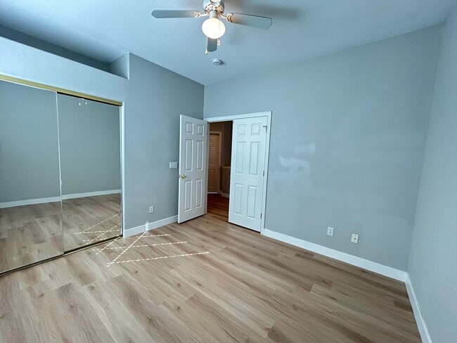 Building Photo - 5-Bedroom Silverado Ranch Home with Pool!